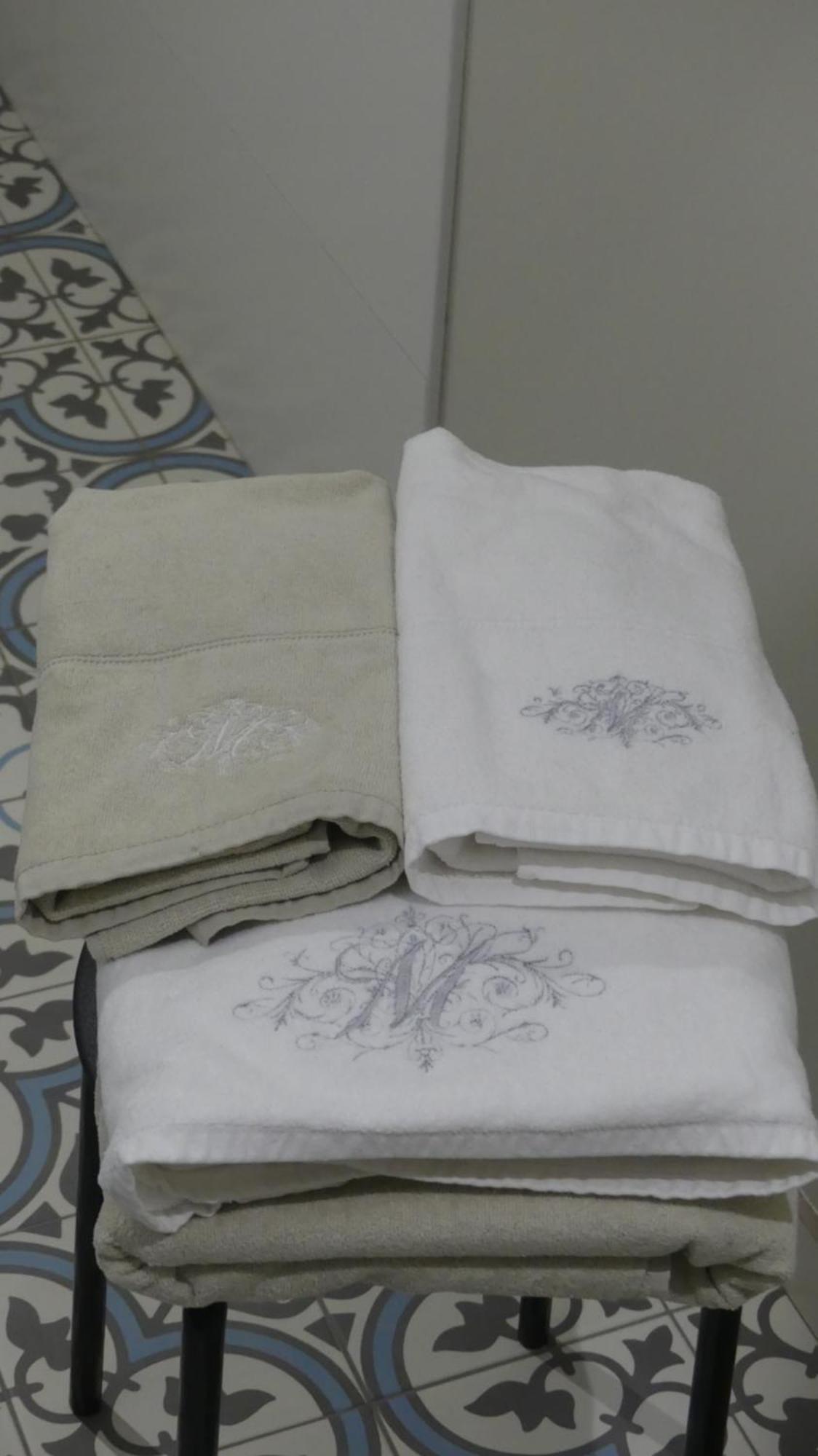 La Petite Lande Bed & Breakfast Ménil Dış mekan fotoğraf